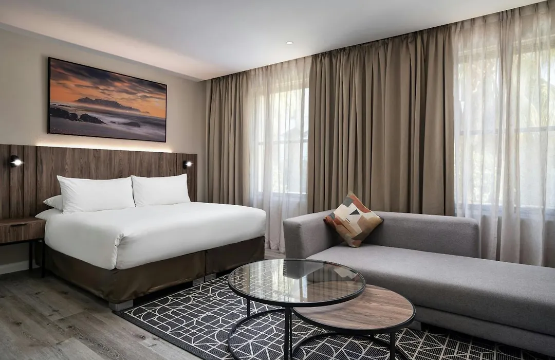 Protea Hotel By Marriott Cape Town Waterfront Breakwater Lodge-1